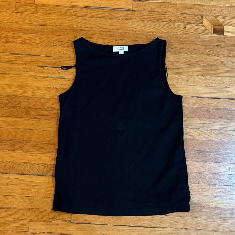COS black high-neck tank